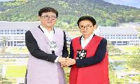 최휘영 문체부 장관 첫 경북행…K-관광 협력 논의